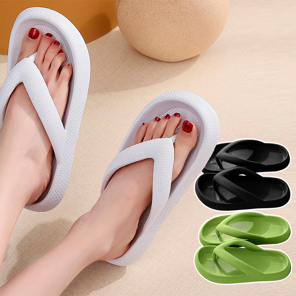 Tåsplit slippers – designet til komfort med stødabsorberende sål og skridsikre egenskaber.